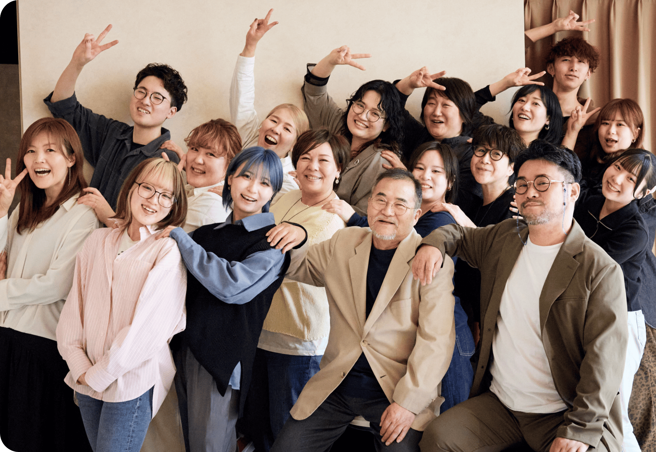 シローの店 スタッフ集合写真