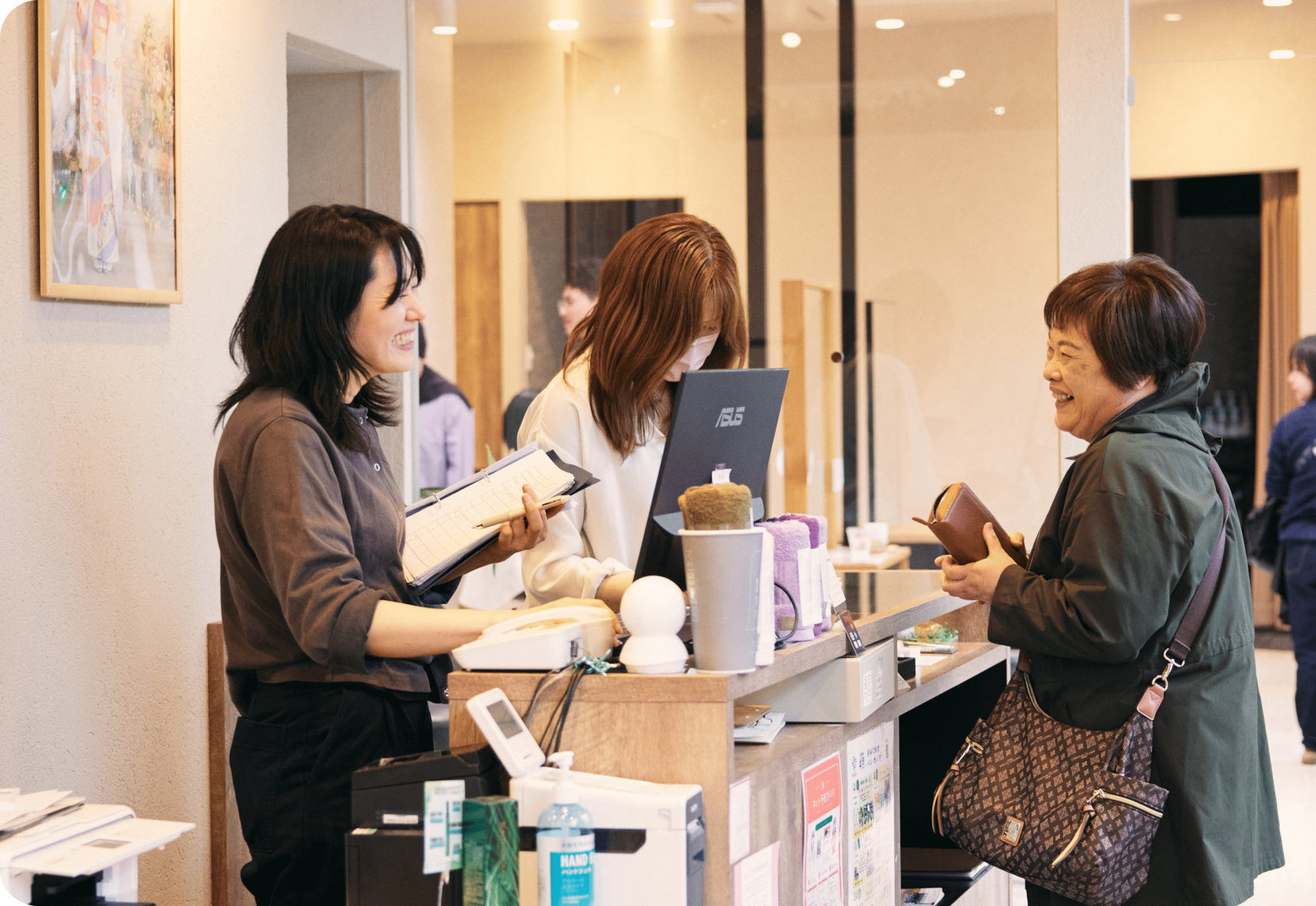 シローの店 スタッフ集合写真